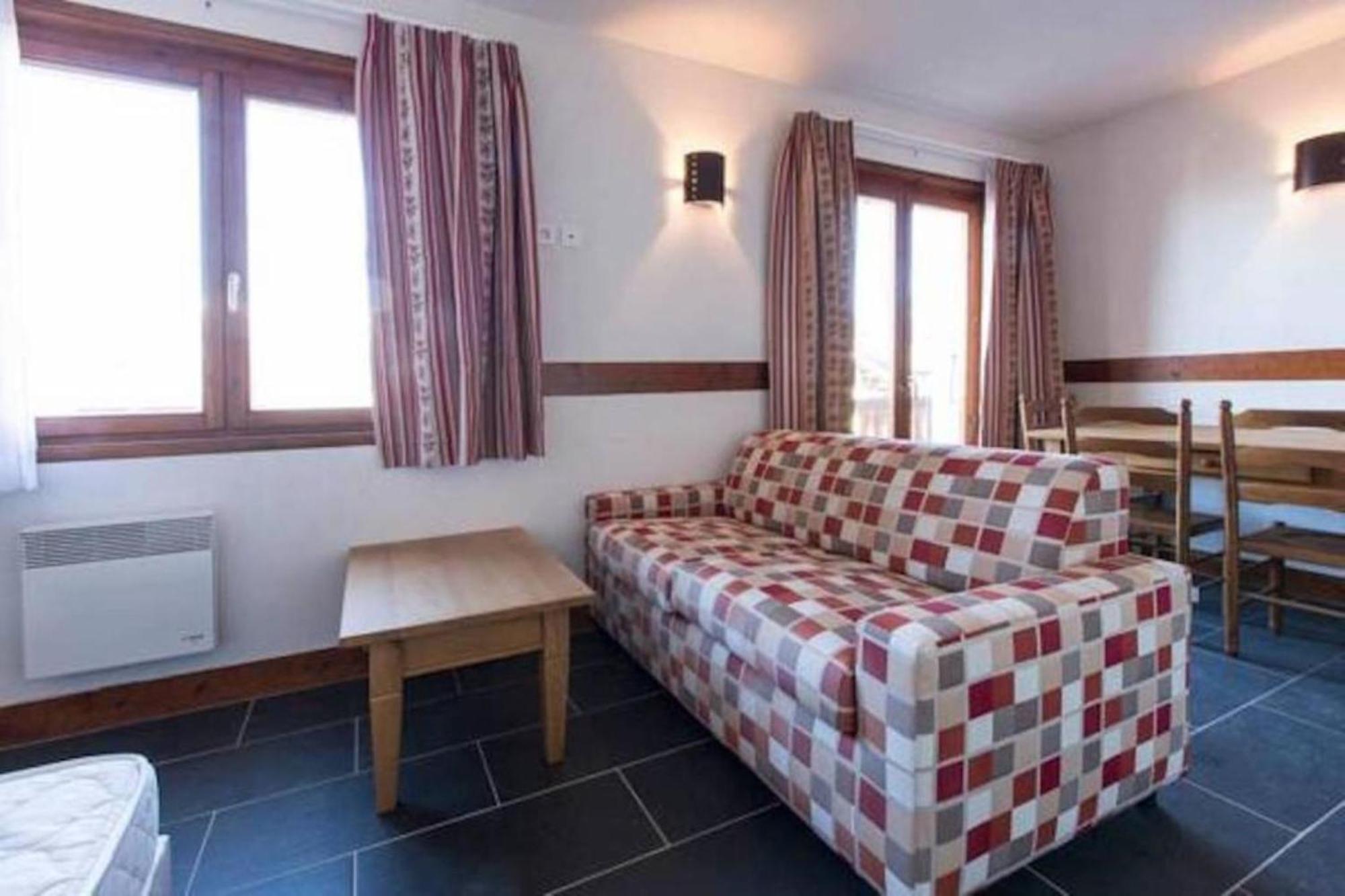 Les Aiguilles De Warens Aparthotel Combloux Exterior photo